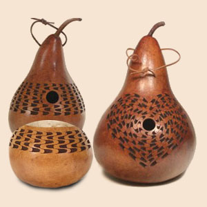 PHOTO: Chip-carved gourd birdhouse