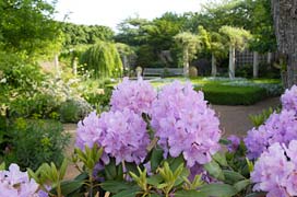 PHOTO: english walled garden