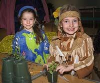 PHOTO: Girls dressed up