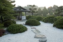  PHOTO: Shoin building and path