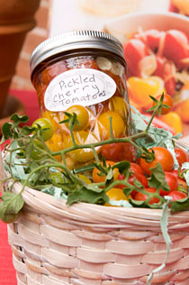 PHOTO: heirloom tomatoes