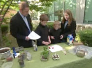 Click here to view Botanic Backyard tips for kid-friendly Earth Day gardening activities.