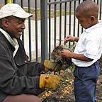 PHOTO: digging with gloves