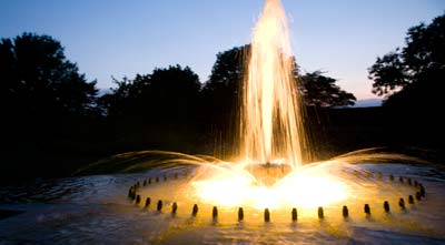 PHOTO: fountain summer evenings