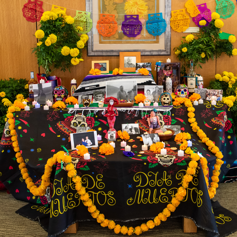 Ofrenda for staff