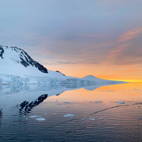 A Journey to Antarctica for Women in STEMM