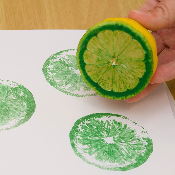 PHOTO: prints made from a lemon.