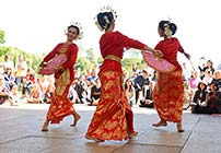 Thai Dance Performance