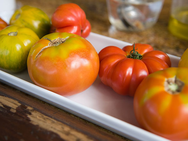 Growing  Top Tomatoes