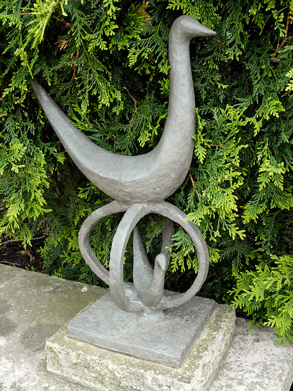 sculpture Birds on Eggs