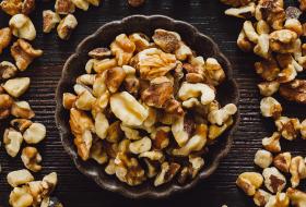 walnut trail mix