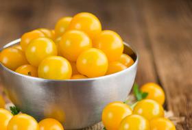 yellow tomato lemon grass 