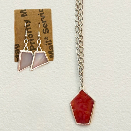 Learning Botanical Arts Stained Glass Jewelry