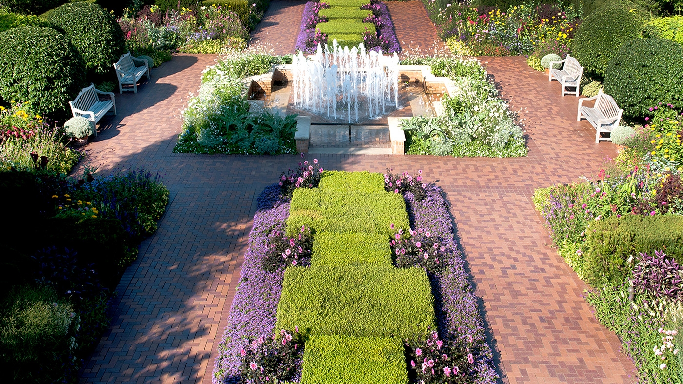 A Study of Patterned Gardens – Horticulture Class