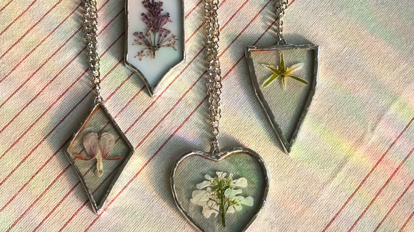 Learning Botanical Arts Glass Jewelry